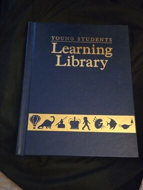 Young Students Learning Library: World Atlas